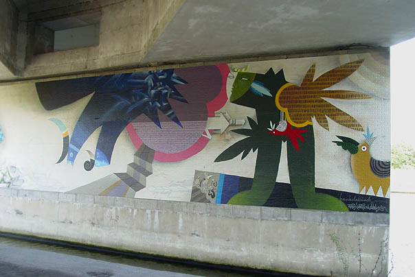 wall of tunnel in Brugge